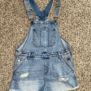 Overall shorts
